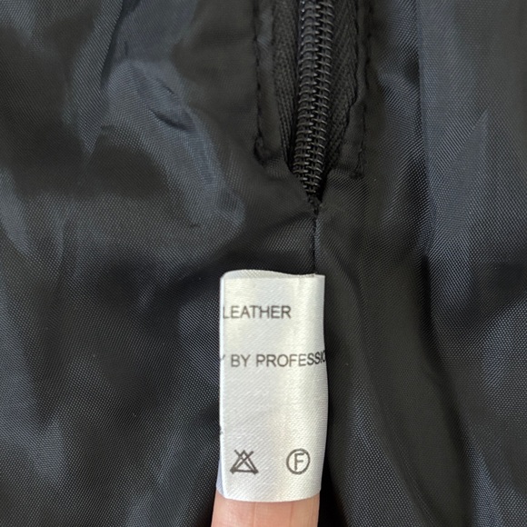 Sale!!! XOXO Women’s Vintage Y2K Mini Black Genuine Leather Suede Skirt Size S - Picture 12 of 12